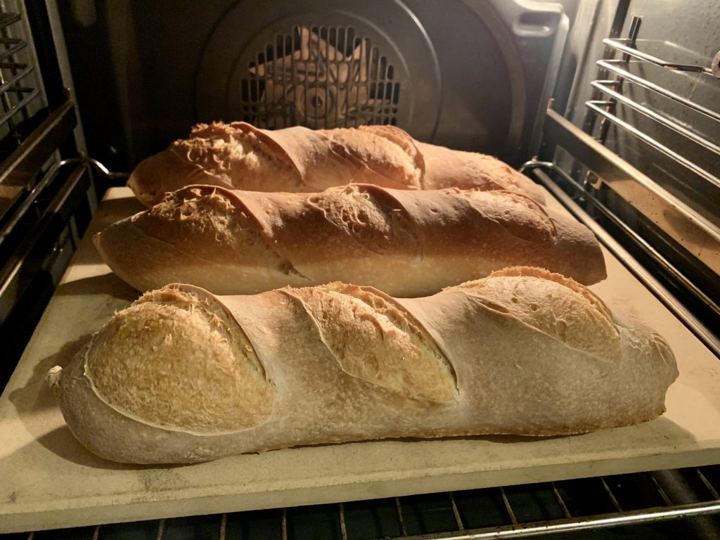 Landkrusten Baguette mit Joghurt